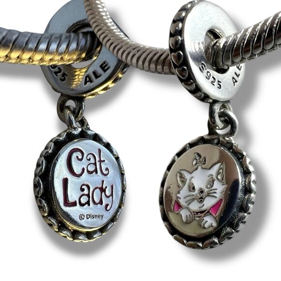 Disney x Pandora Aristocats Marie Cat Lady Dangle Charm Pendant - Picture 1 of 12